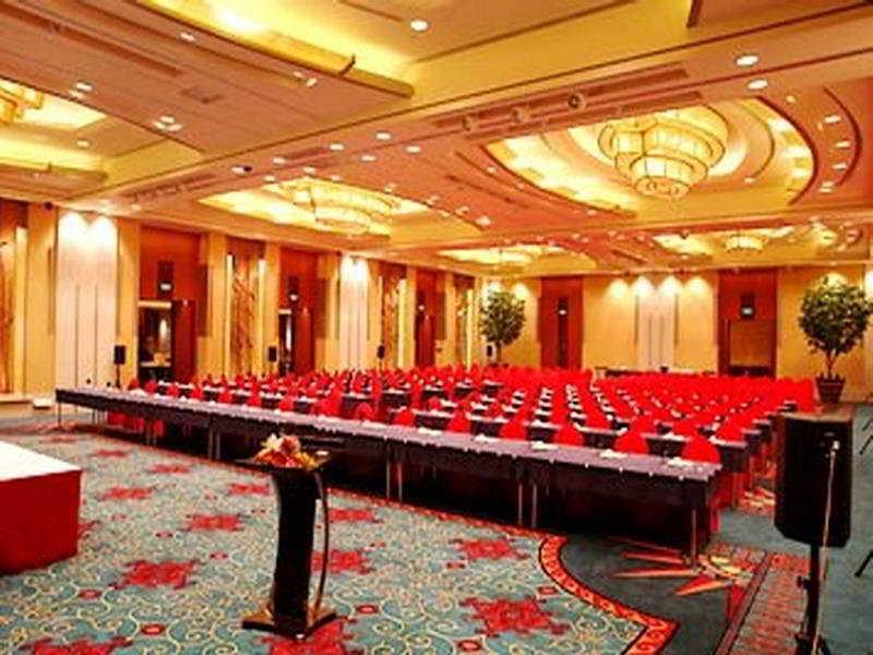 Renaissance Wuhan Hotel Létesítmények fotó