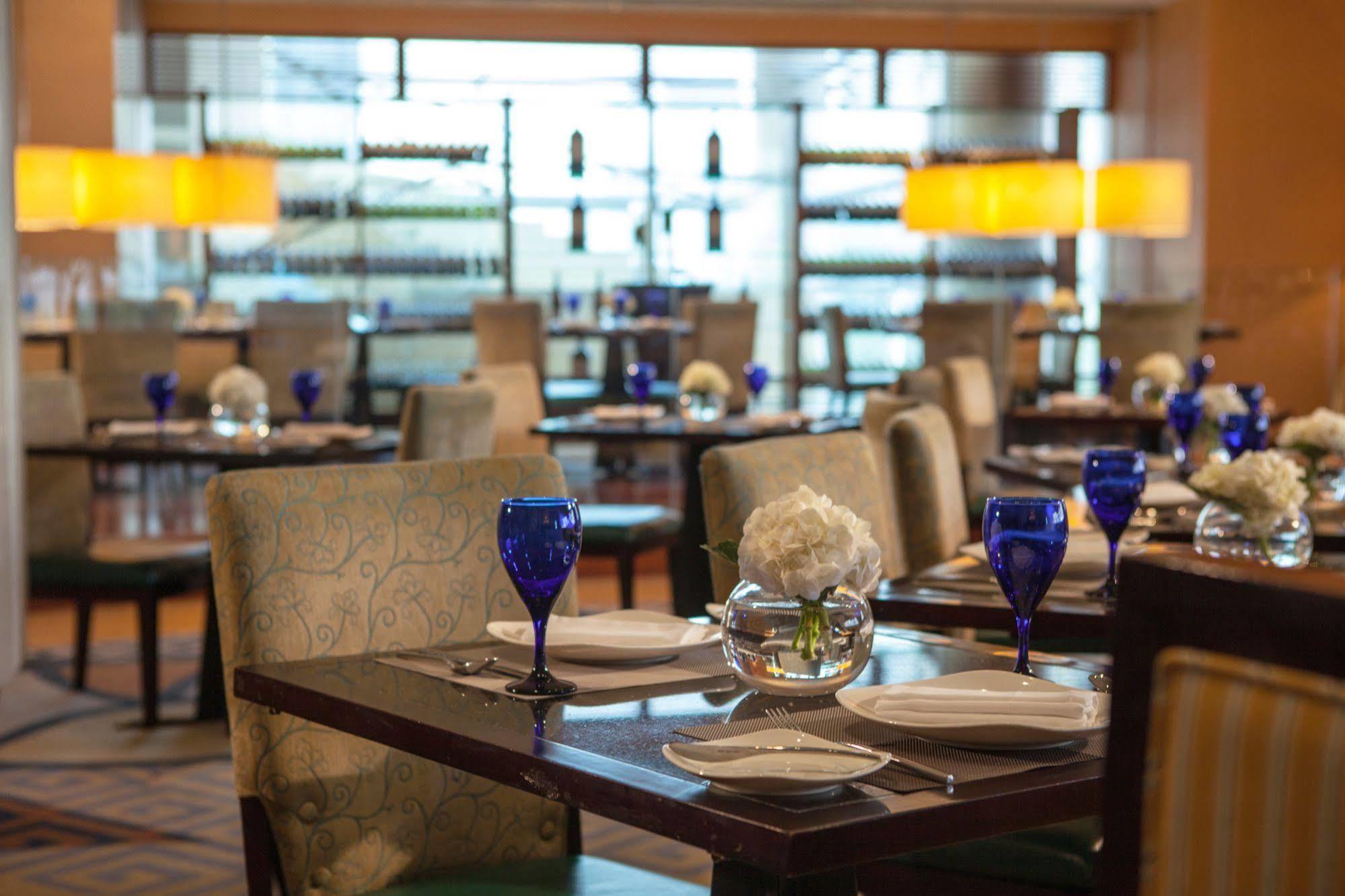 Renaissance Wuhan Hotel Kültér fotó